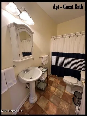 $338,900 | 2653 Central Academy Road North, Batesville, MS 38606