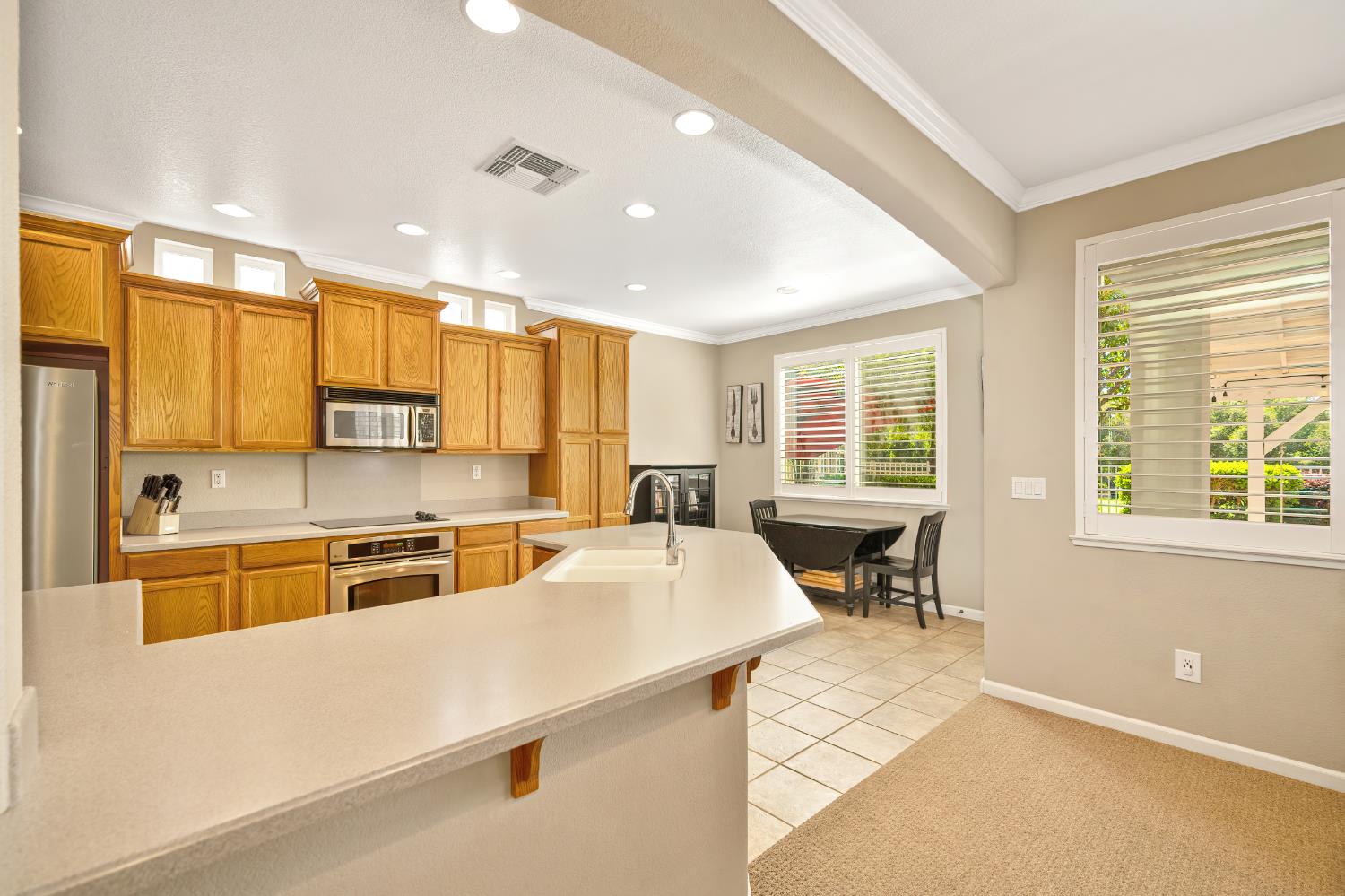 7637 Colbert Drive Rancho Murieta, CA 95683 - Photo 10 of 51 Gallery Image 10