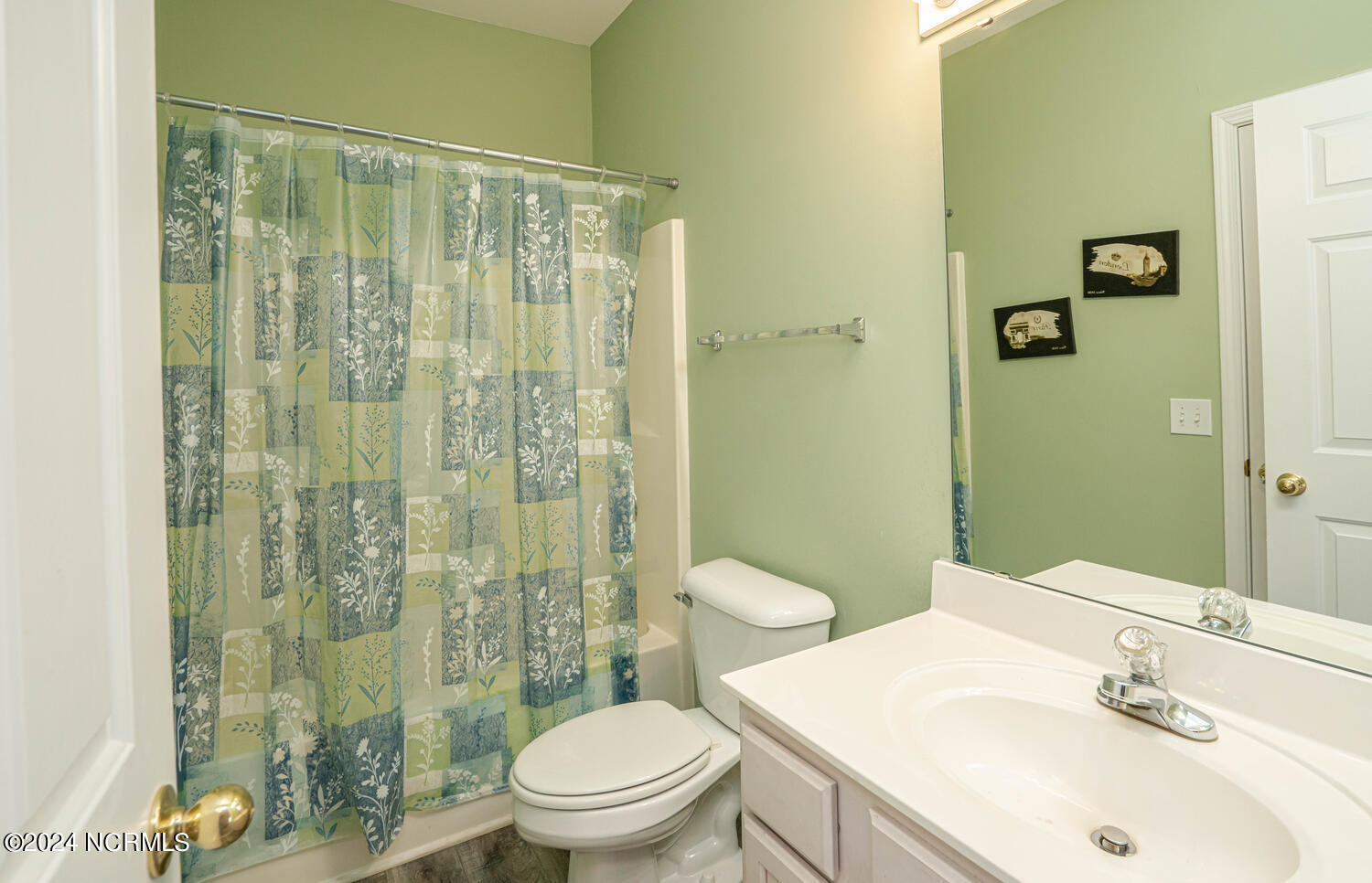 102 Rice Mill Circle, Unit 4 Sunset Beach, NC 28468 - Photo 21 of 41 Bathroom 2