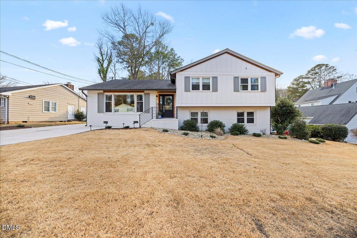 504 Dartmouth Road Raleigh, NC 27609 - Photo 2 of 73 04-2A1A4059