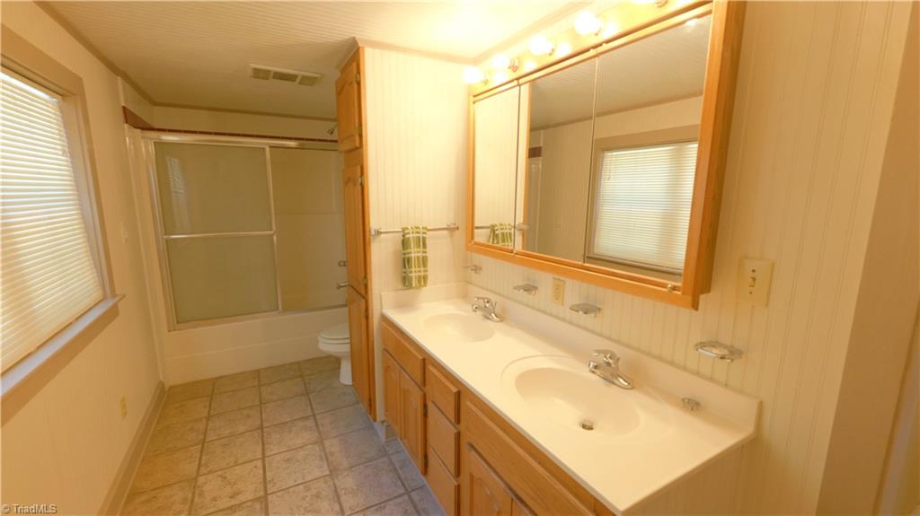 1725 Shiloh Church Road Rural Hall, NC 27045 - Photo 15 of 50
