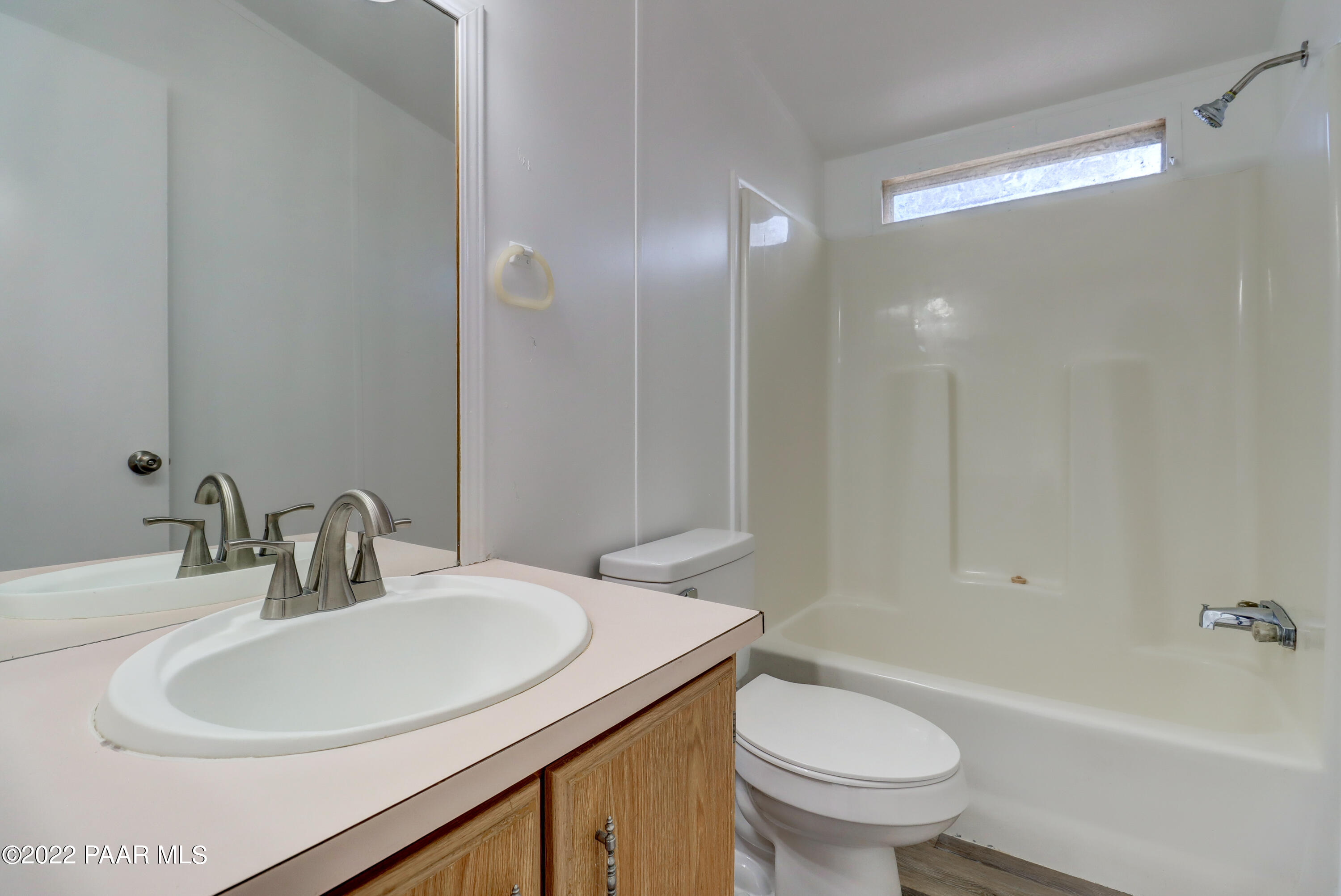 1330 Prairiegrass Road Chino Valley, AZ 86323 - Photo 15 of 31 a bathroom with a sink toilet and a bathtub