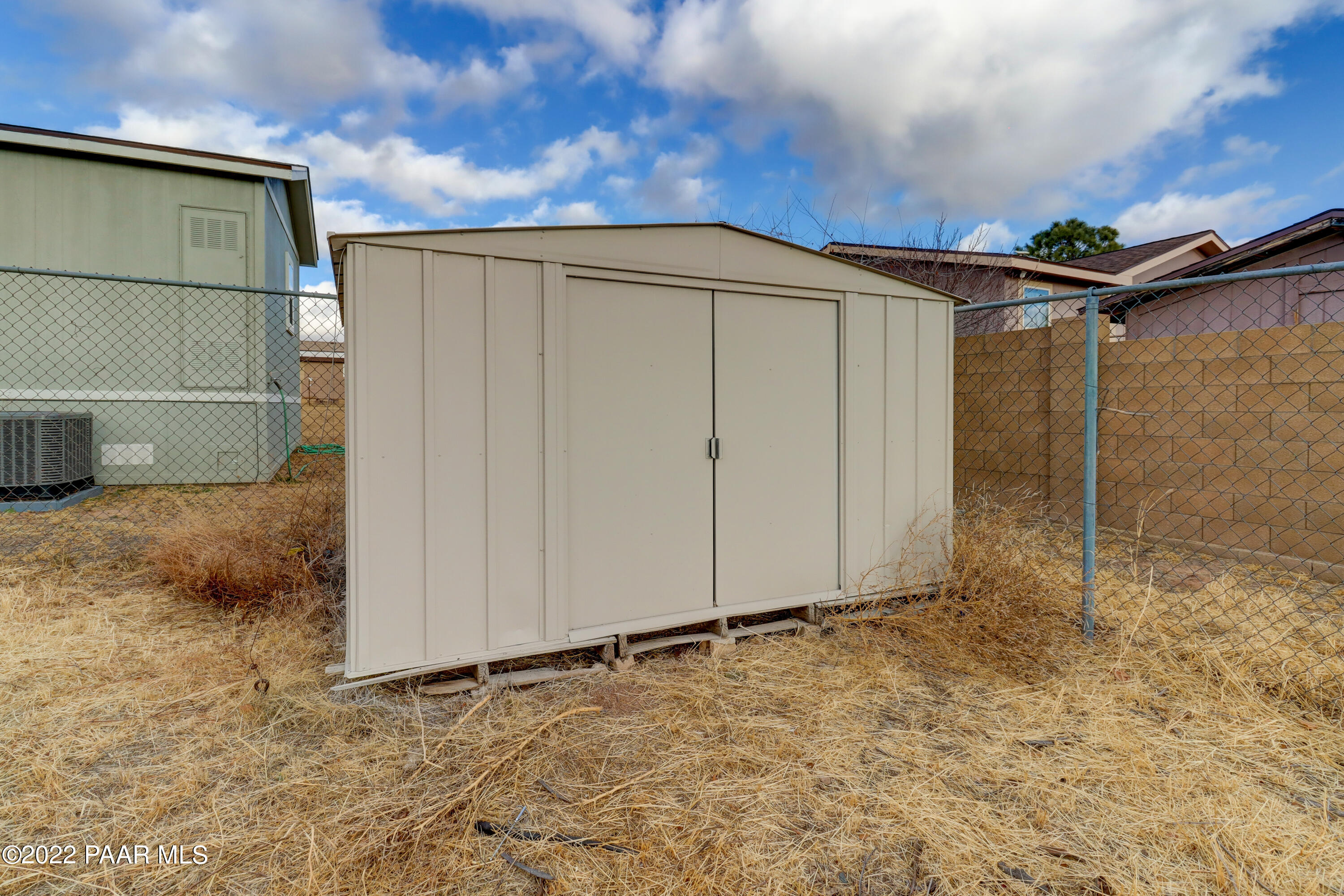 1330 Prairiegrass Road Chino Valley, AZ 86323 - Photo 29 of 31 a view of a backyard
