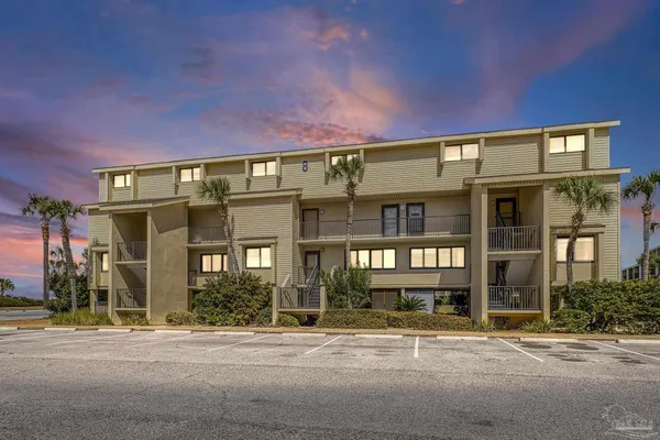 $598,950 | 900 Fort Pickens Road, Unit 824, Pensacola Beach, FL 32561