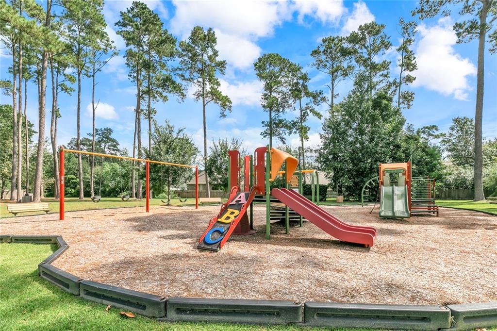 1192 Springwater Drive Mandeville, LA 70471 - Photo 31 of 36