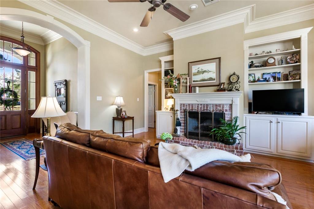 1192 Springwater Drive Mandeville, LA 70471 - Photo 8 of 36