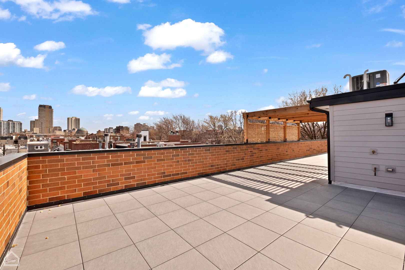 908 West Fullerton Avenue, Unit PH Chicago, IL 60614 - Photo 20 of 23 a view of lake