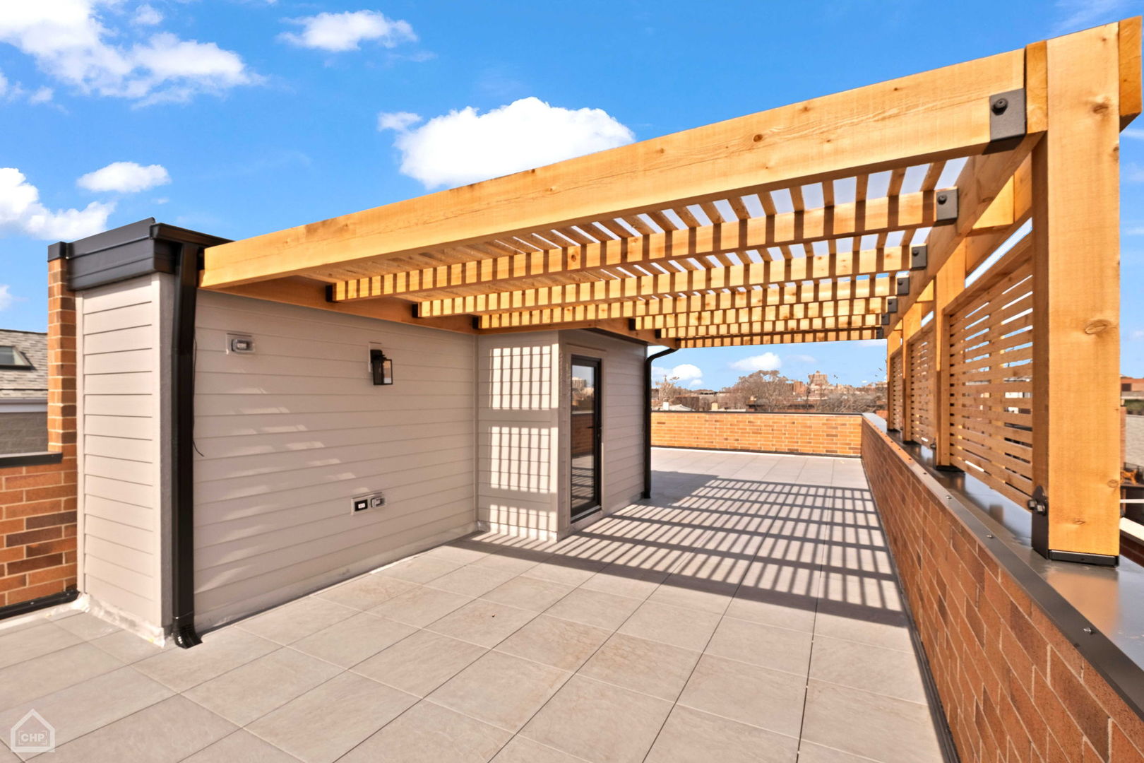 908 West Fullerton Avenue, Unit PH Chicago, IL 60614 - Photo 22 of 23 a view of a balcony
