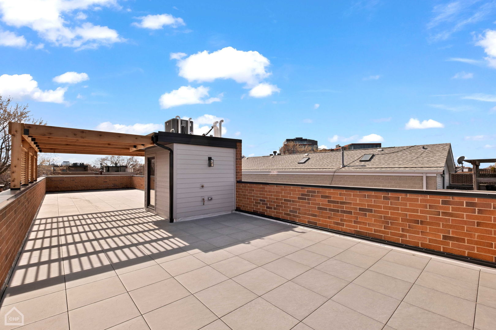 908 West Fullerton Avenue, Unit PH Chicago, IL 60614 - Photo 23 of 23 a view of a terrace