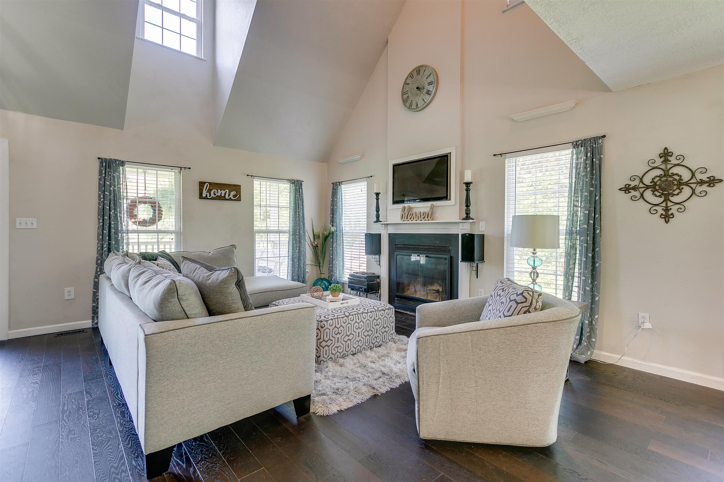 2144 John Windrow Road Eagleville, TN 37060 - Photo 7 of 27 Extra windows let in tons of natural light