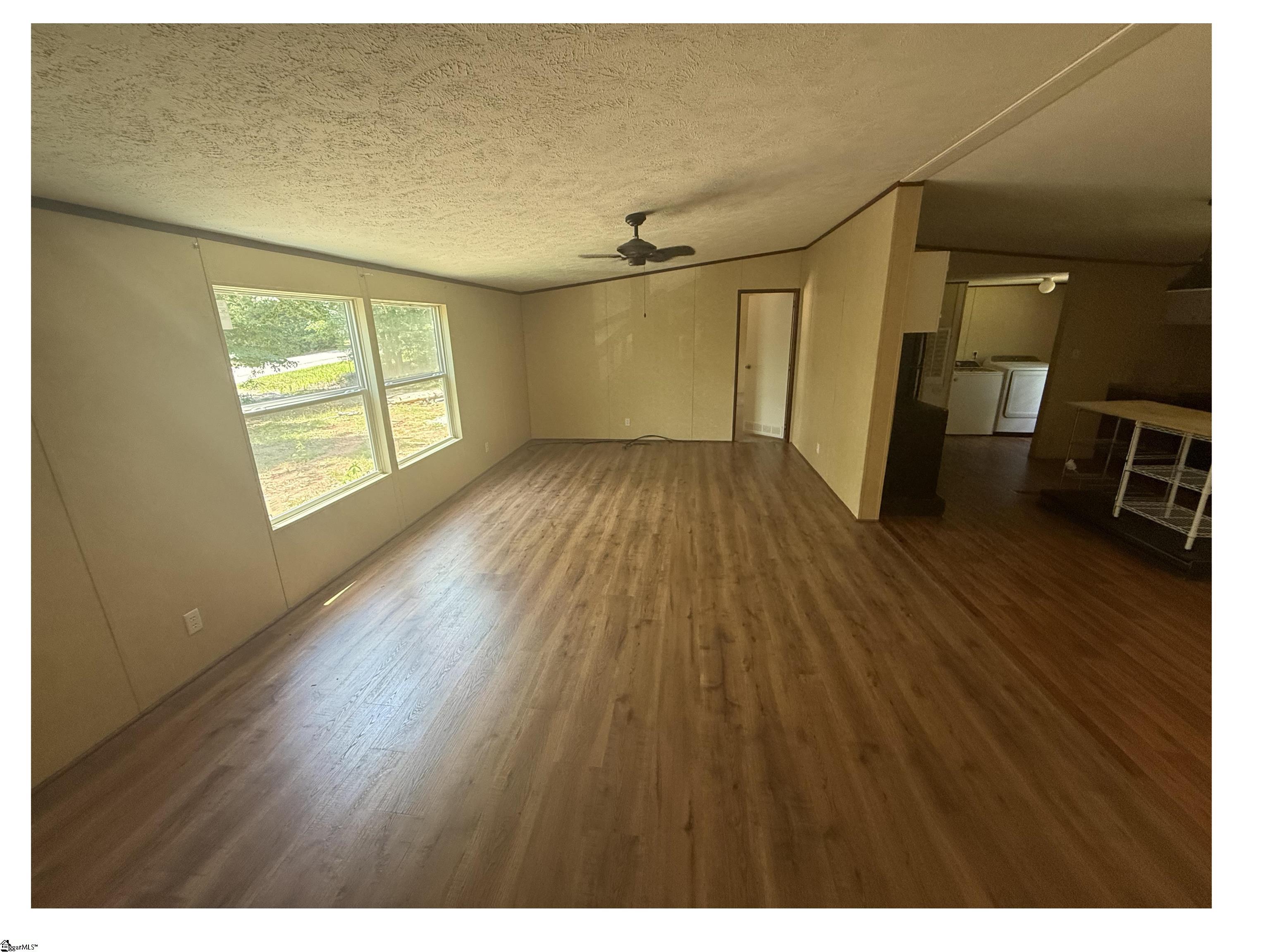 680 Peanut Road Woodruff, SC 29388 - Photo 3 of 25
