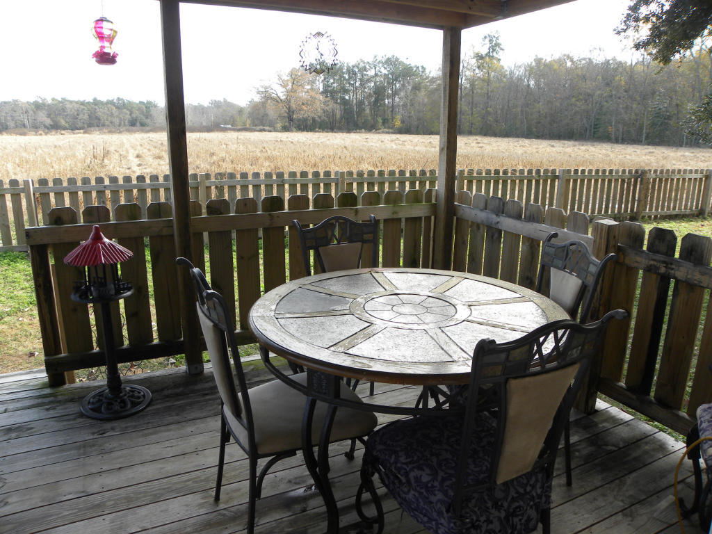 3234 Sidneys Road Walterboro, SC 29488 - Photo 13 of 17 Back Porch