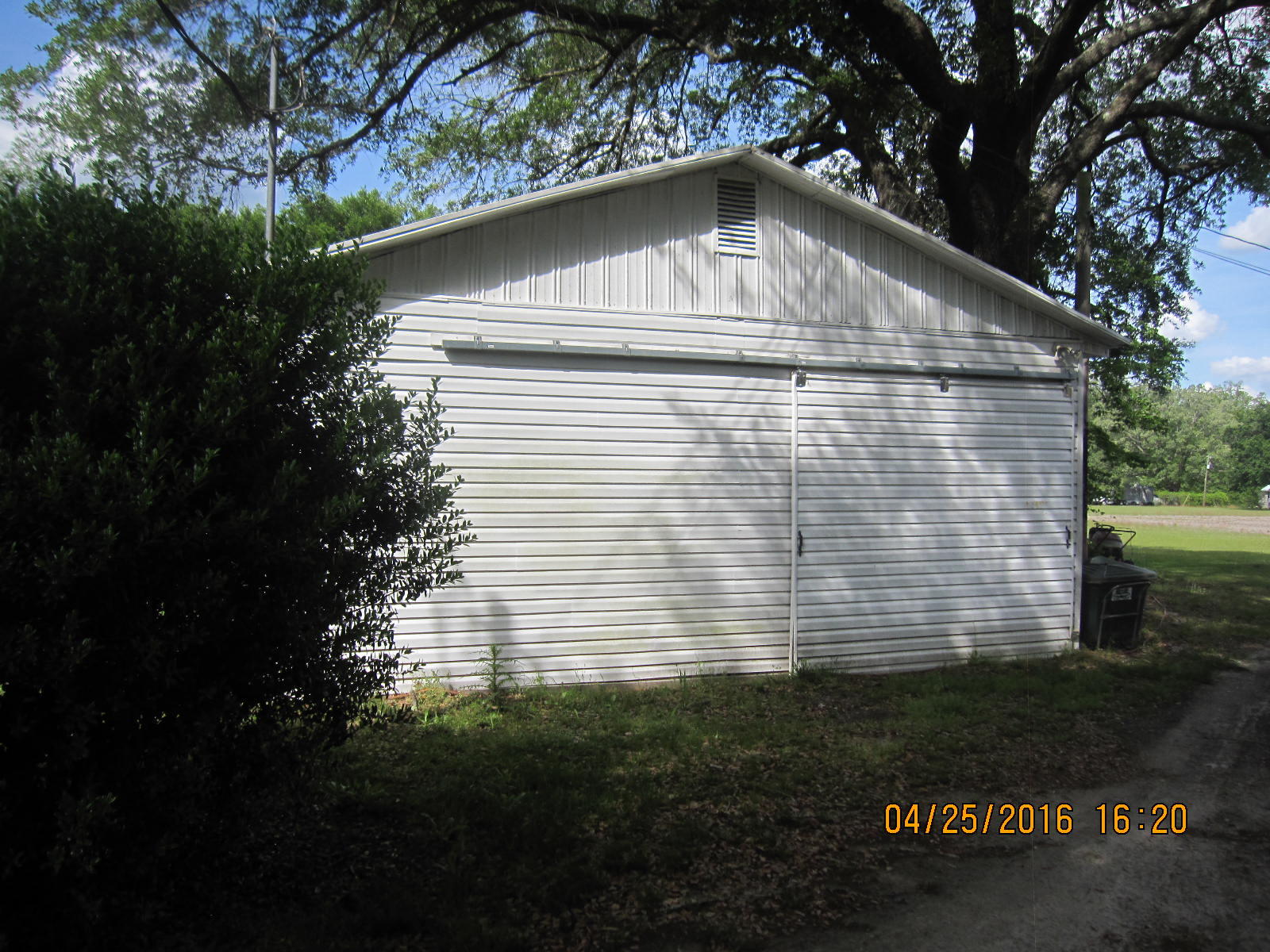 3234 Sidneys Road Walterboro, SC 29488 - Photo 3 of 17 IMG_2031