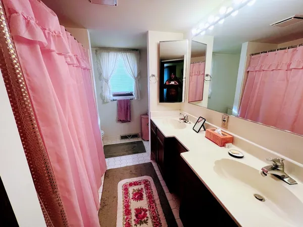 $675,000 | 19409 529th Lane, McGregor, MN 55760