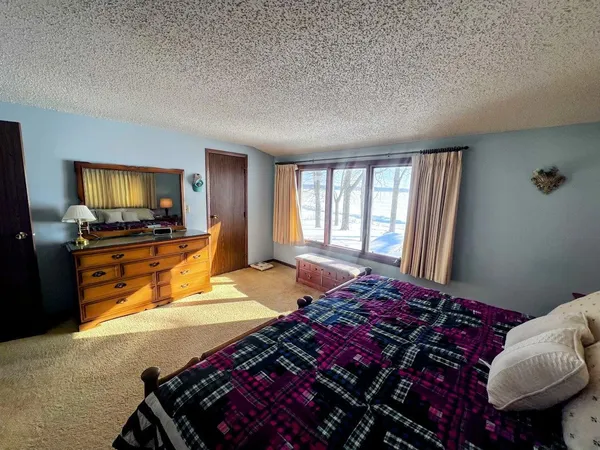 $675,000 | 19409 529th Lane, McGregor, MN 55760