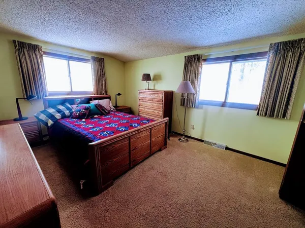 $675,000 | 19409 529th Lane, McGregor, MN 55760