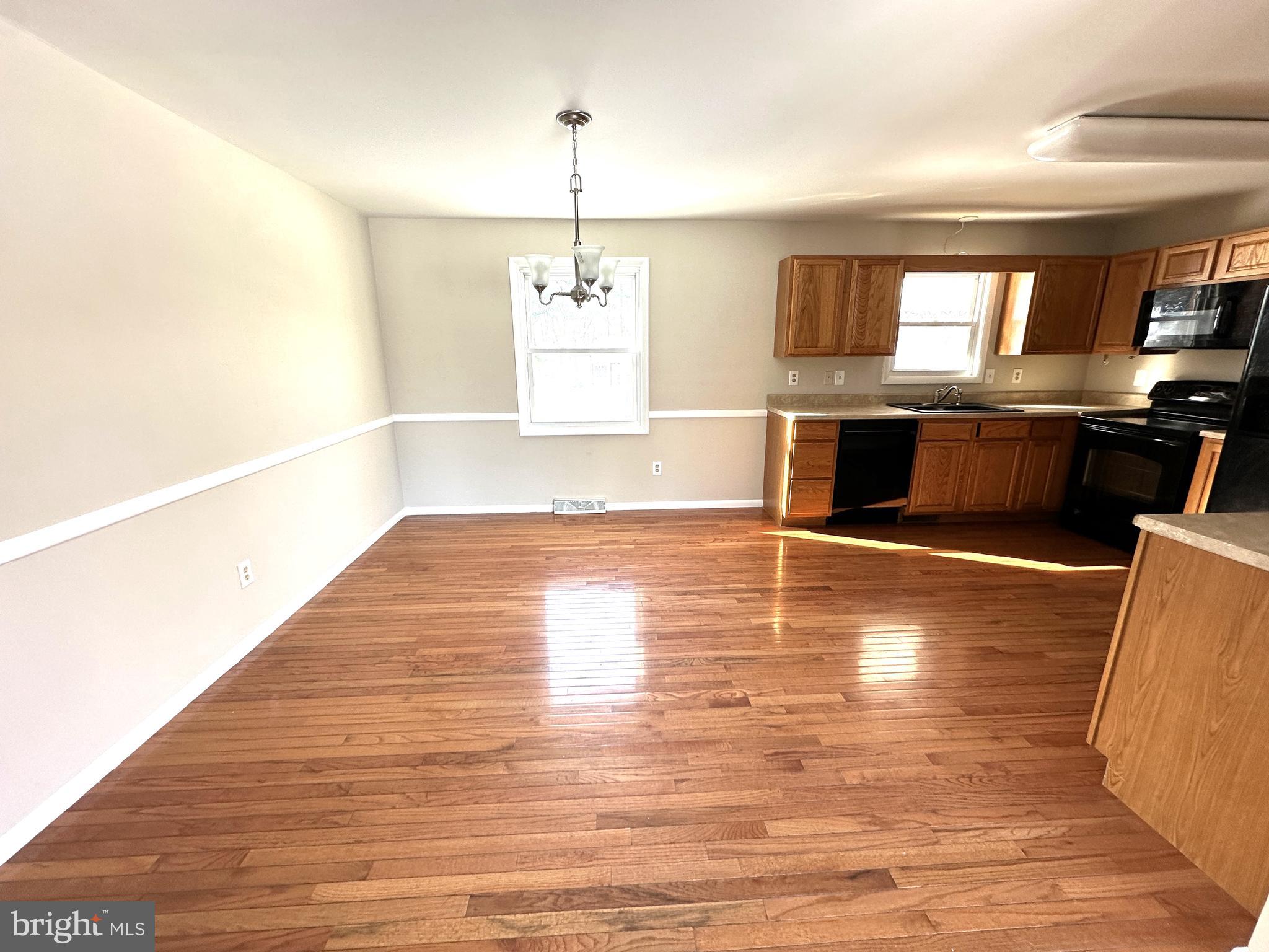 20771 Beaver Creek Road Boonsboro, MD 21713 - Photo 5 of 30 Dining room