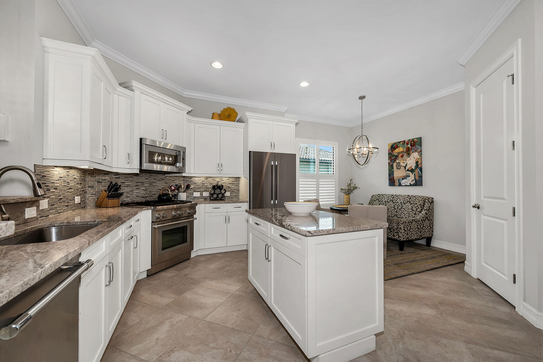 6589 Roma Way Naples, FL 34113 - Photo 3 of 49 226022285aa