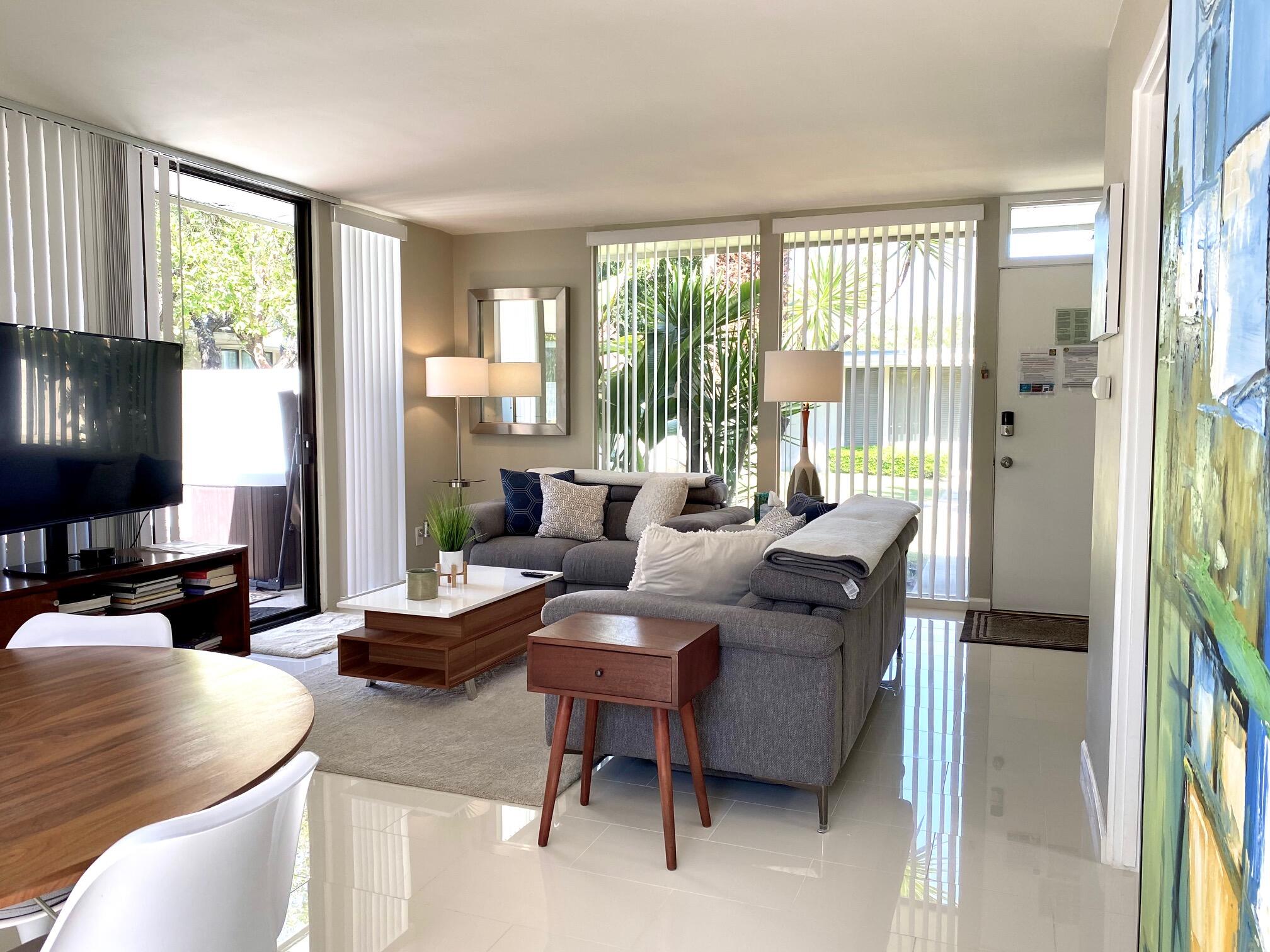130 West Racquet Club Road, Unit 309 Palm Springs, CA 92262 - Photo 8 of 23 IMG_0526