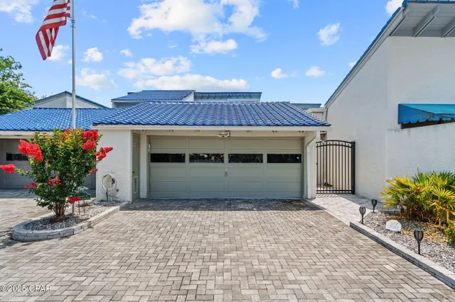 $865,000 | 425 Bayshore Drive, Unit 11, Panama City Beach, FL 32407