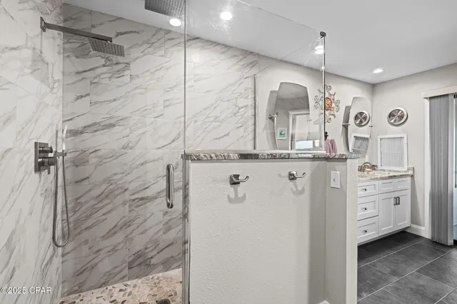 $865,000 | 425 Bayshore Drive, Unit 11, Panama City Beach, FL 32407