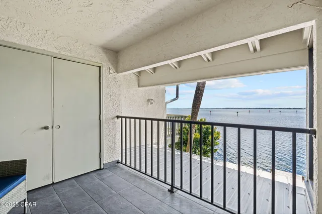 $865,000 | 425 Bayshore Drive, Unit 11, Panama City Beach, FL 32407