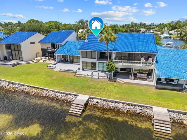 $865,000 | 425 Bayshore Drive, Unit 11, Panama City Beach, FL 32407