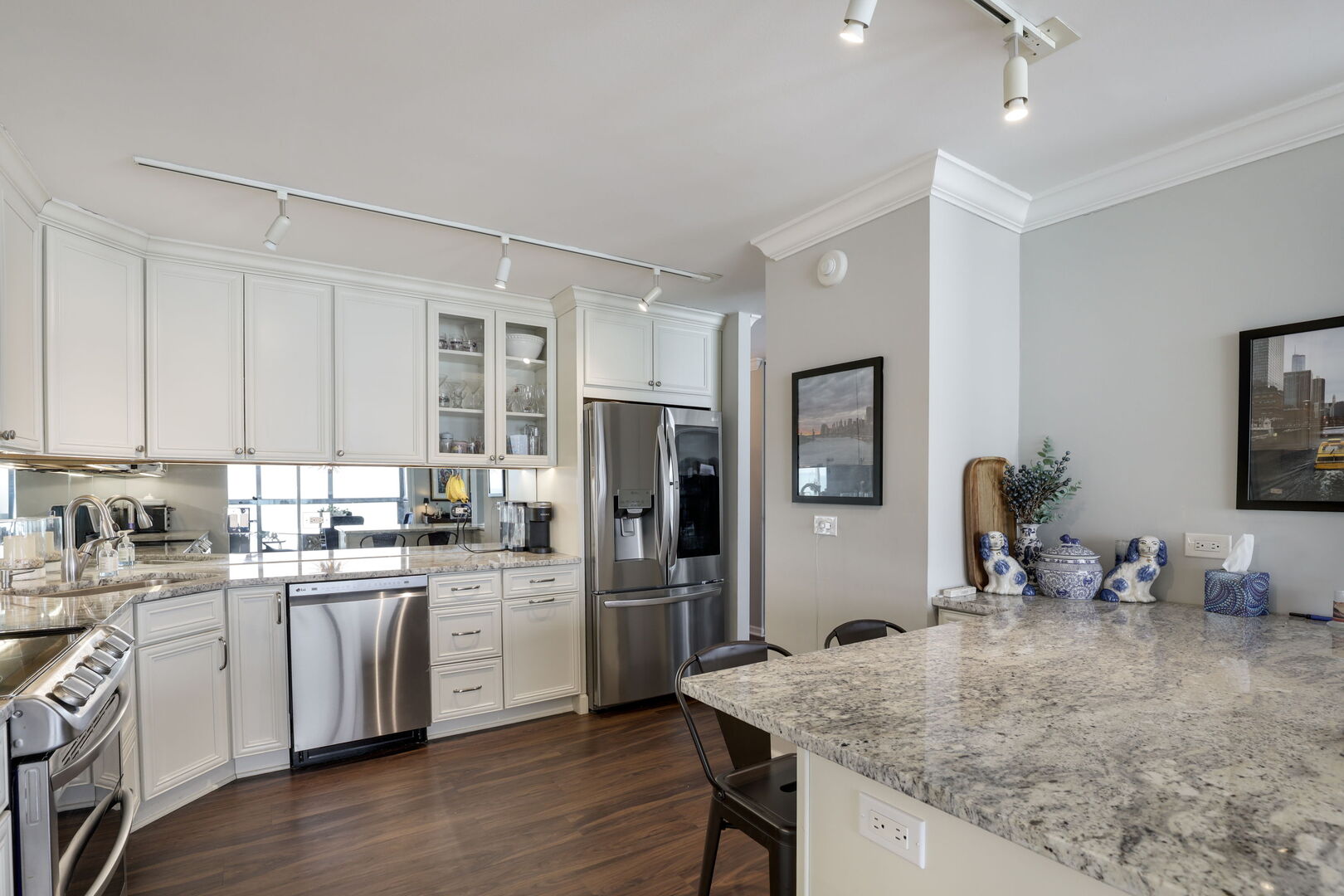 1500 Sheridan Road, Unit 7E Wilmette, IL 60091 - Photo 5 of 20