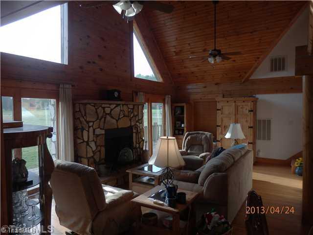 301 Shell Winston-Salem, NC 27107 - Photo 3 of 16 Den/Family/Great Room.
