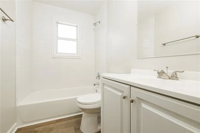 $2,075 | 1212 Northwest 67th Street, Kansas City, MO 64118