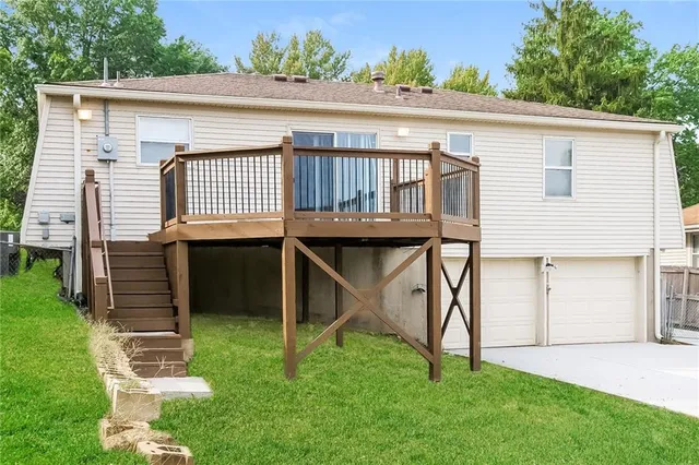 $2,075 | 1212 Northwest 67th Street, Kansas City, MO 64118