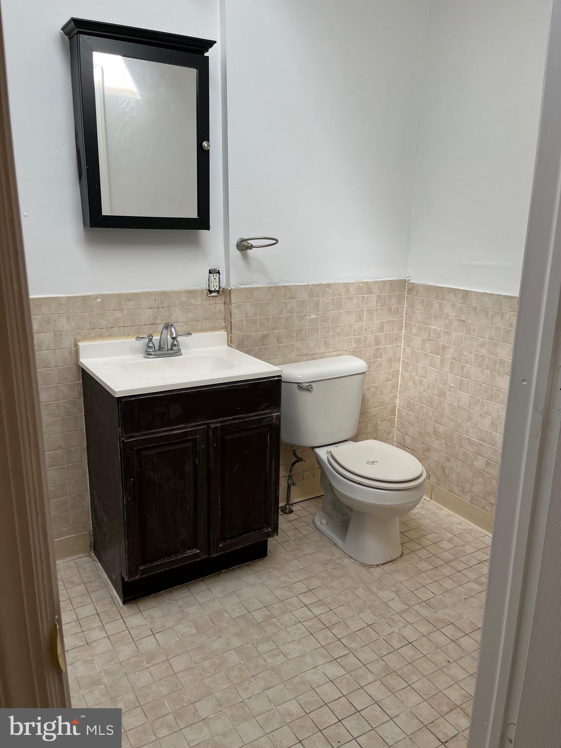 1012 Norcross Road Lindenwold, NJ 08021 - Photo 28 of 34 Main bathroom.