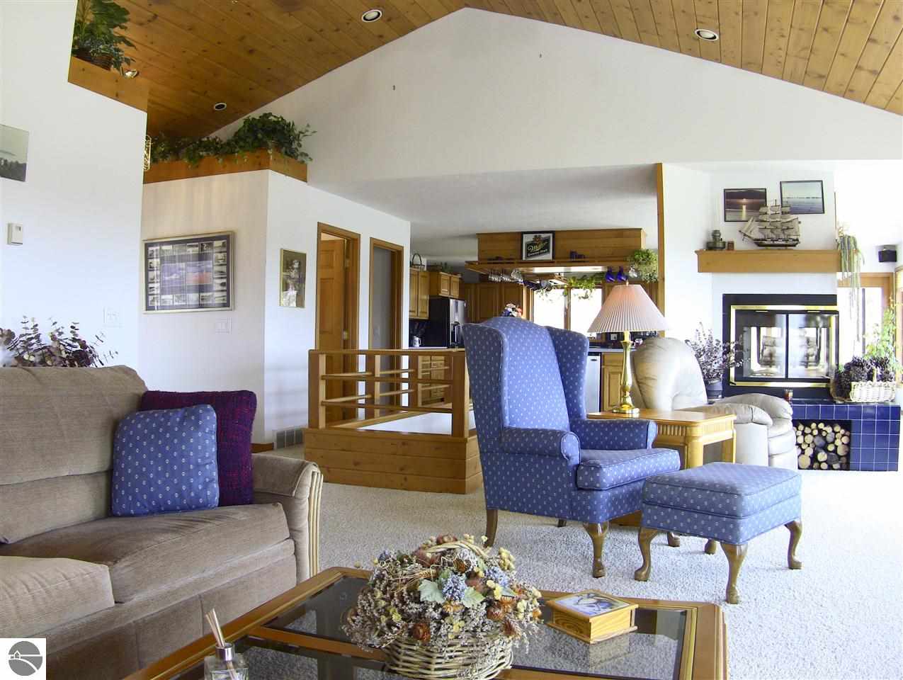 5500 North Overlook Road Omena, MI 49674 - Photo 23 of 33 1781543-22.JPG