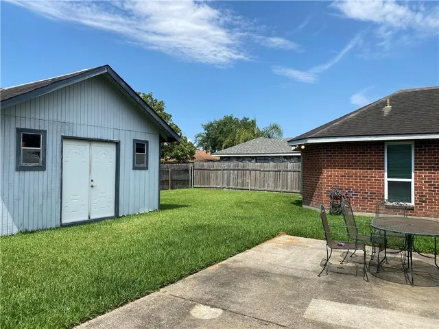 $2,300 | 22 Gladiola Court, Marrero, LA 70072