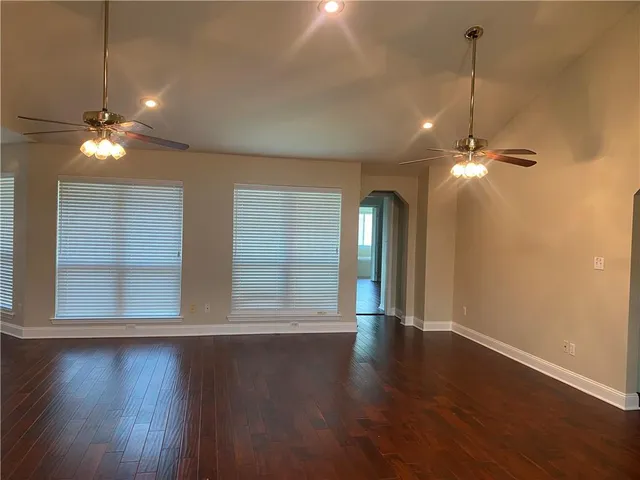 $2,300 | 22 Gladiola Court, Marrero, LA 70072