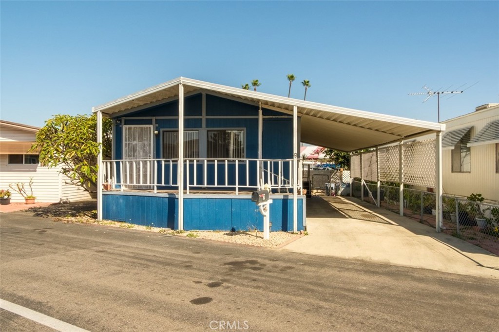 432 South Harbor Boulevard, Unit 7 Santa Ana, CA 92704 - Photo 35 of 35 a view of a house with a backyard and balcony