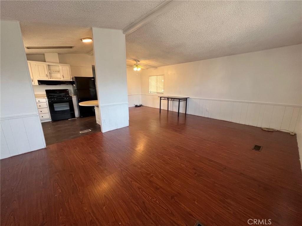 432 South Harbor Boulevard, Unit 7 Santa Ana, CA 92704 - Photo 7 of 35 a view of a kitchen with a sink