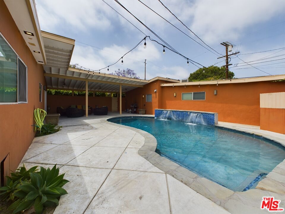 10650 Putney Road Los Angeles, CA 90064 - Photo 5 of 11