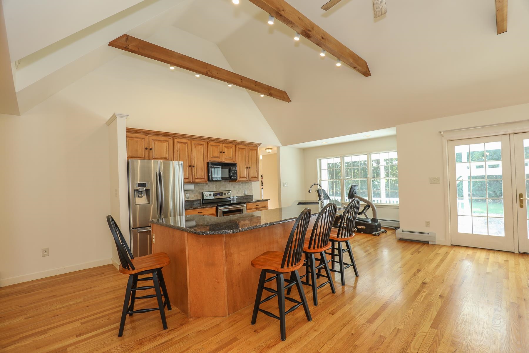 261 North Pond Road Chester, NH 03036 - Photo 7 of 40 Gallery Image 7