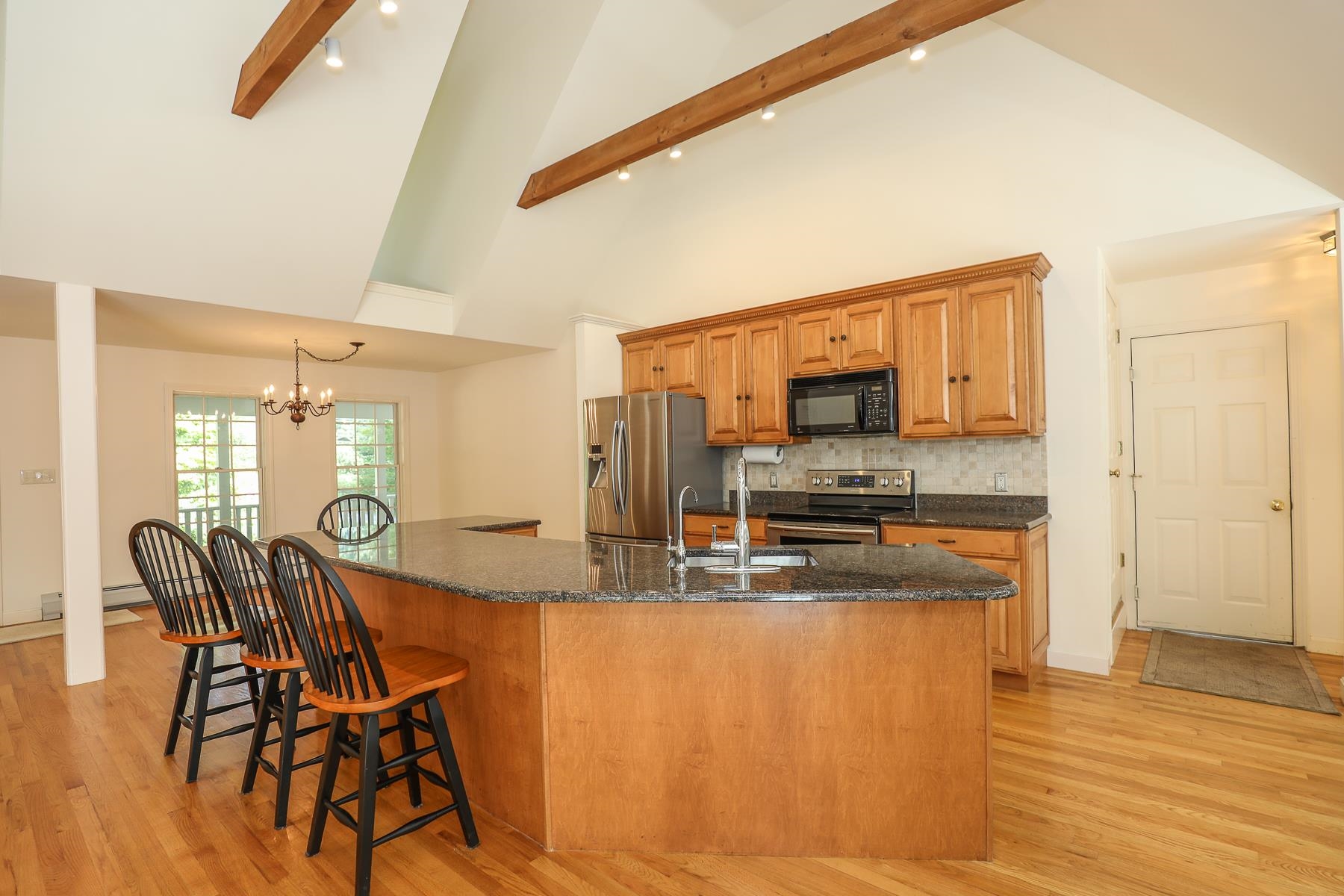 261 North Pond Road Chester, NH 03036 - Photo 9 of 40 Gallery Image 9