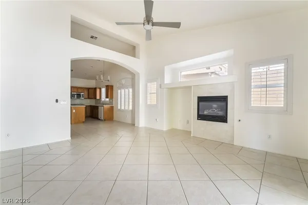 $2,400 | 275 Full Wine Street, Henderson, NV 89014