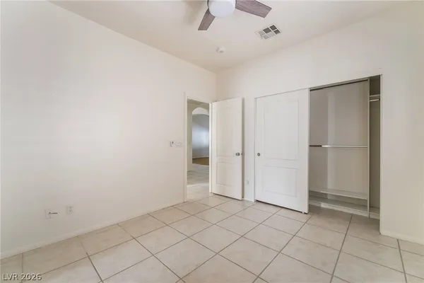 $2,400 | 275 Full Wine Street, Henderson, NV 89014