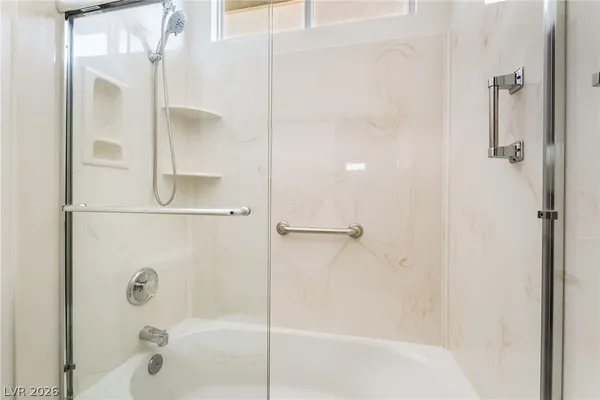 $2,400 | 275 Full Wine Street, Henderson, NV 89014