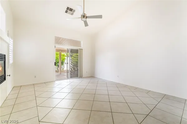 $2,400 | 275 Full Wine Street, Henderson, NV 89014