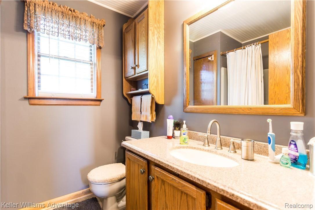 7675 Wellington Road Brighton, MI 48116 - Photo 20 of 49 19.jpg