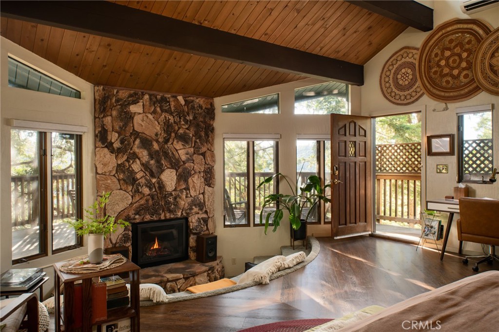 459 Pioneer Road Lake Arrowhead, CA 92352 - Photo 27 of 38 Gallery Image 27