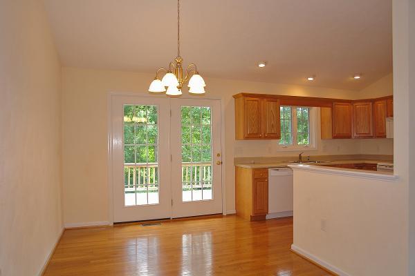 1740 Green Ridge Road Salem, VA 24153 - Photo 9 of 44 8