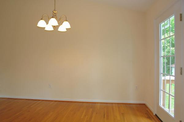 1740 Green Ridge Road Salem, VA 24153 - Photo 10 of 44 9