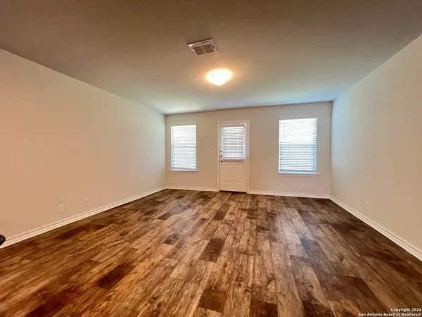 $2,295 | 947 Red Merganser, San Antonio, TX 78253