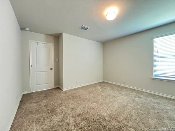 $2,295 | 947 Red Merganser, San Antonio, TX 78253
